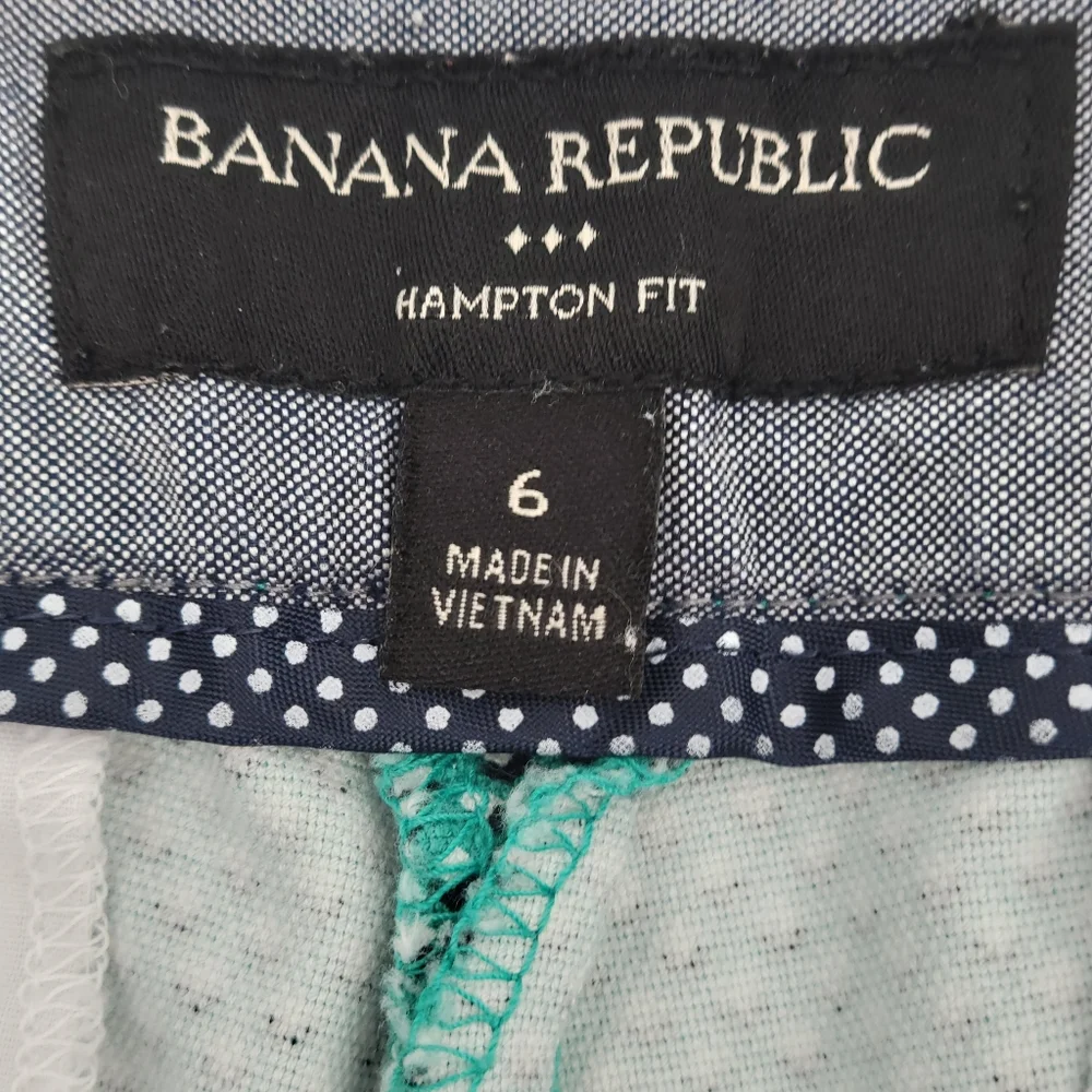 Banana Republic Hampton Fit Green Pattern Pants, Size 6